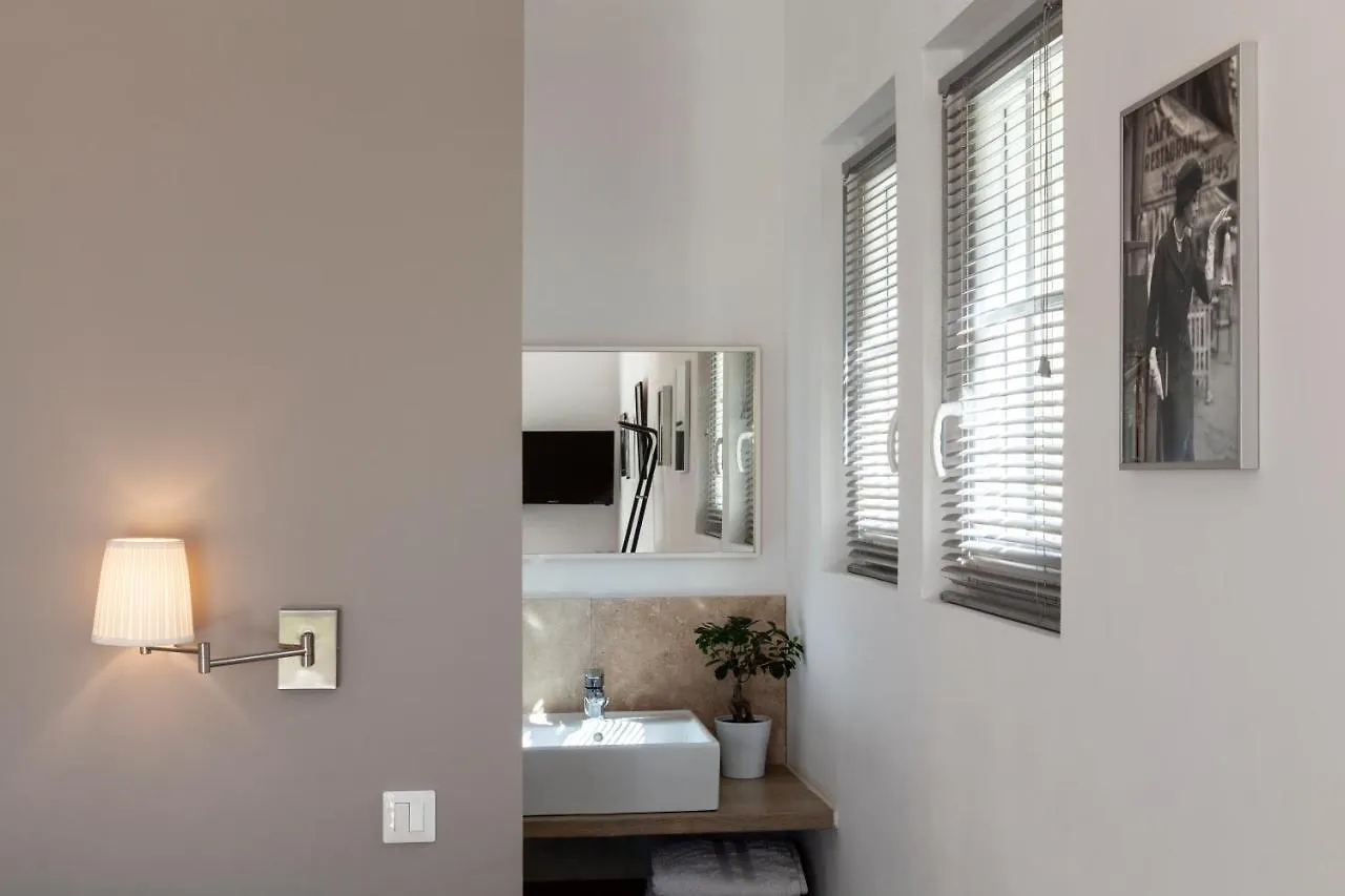 Chambre d'hôtes le Mirail La Motte-d'Aigues Couette-café