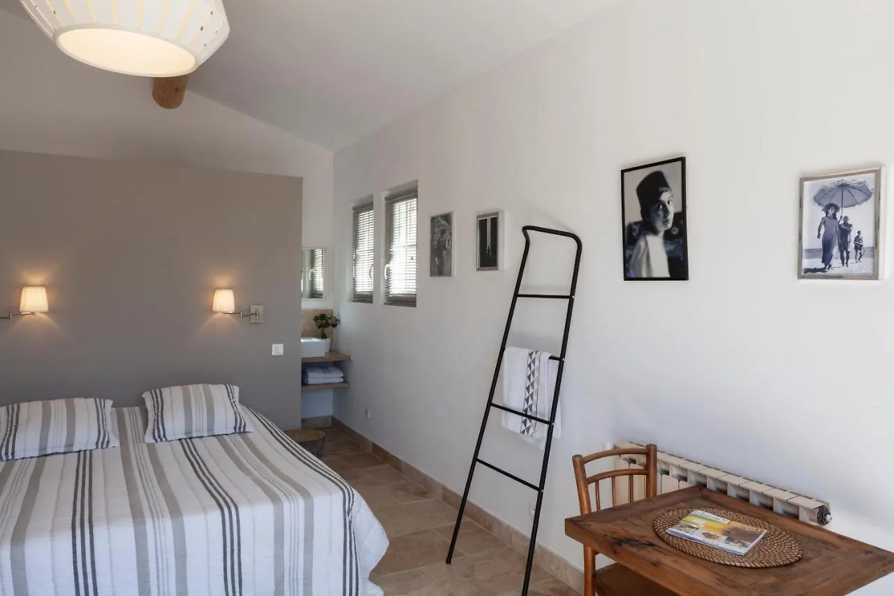 Chambre D'Hotes Le Mirail La Motte-d'Aigues 3*,  France